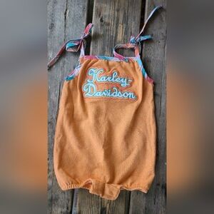 HARLEY DAVIDSON SZ 24M VGUC ORANGE w/ HARLEY-DAVIDSON logo print 1 pc romper